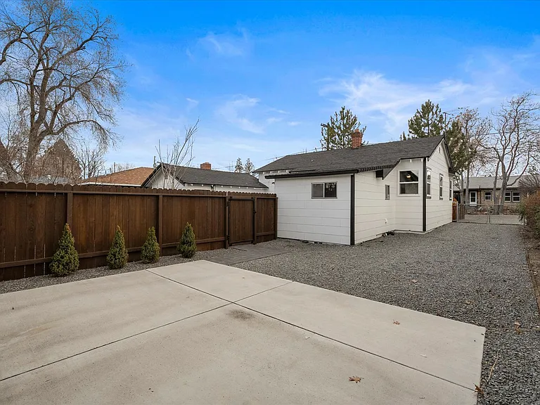 545 Modoc St — Photo 28