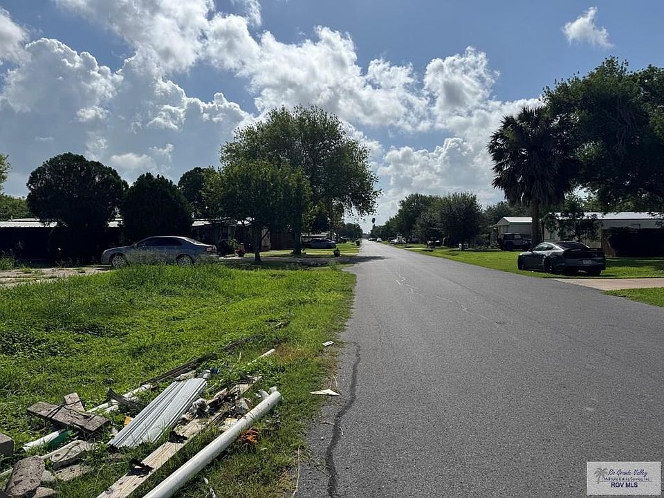 2nd image of 15721 Washington Palm Dr