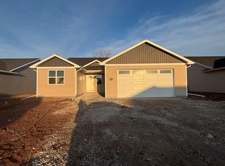 1742 Sovereign Way, Neenah, WI 54956