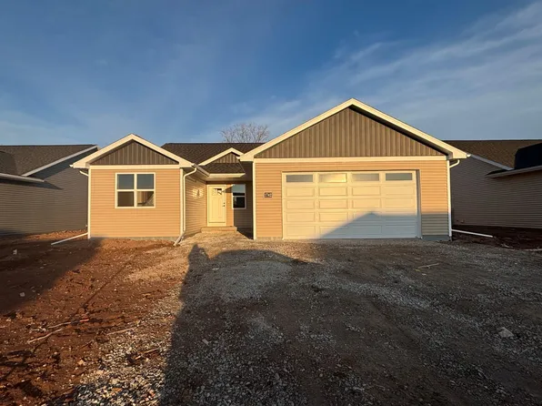 1742 Sovereign Way, Neenah, WI 54956