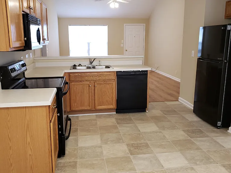 2624 Dakota Way — Photo 3