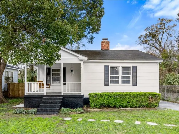 208 Pinehill Dr, Mobile, AL 36606