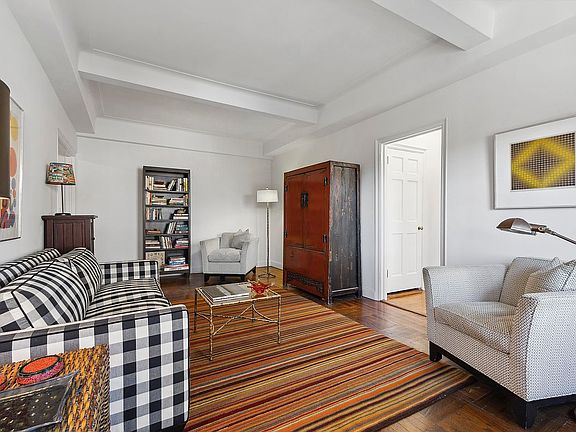 3rd image of 172 E 4th St APT 6G