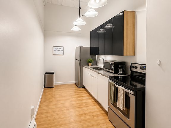 3rd image of 139 Washington St #205