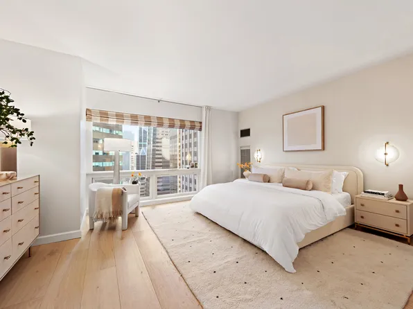 721 5th Avenue image 5 of 17