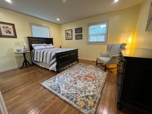 (undisclosed Address)