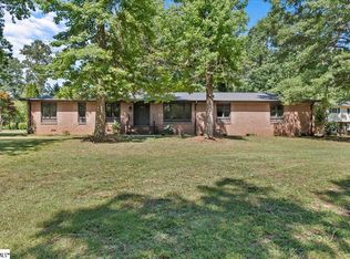 200 Dronfield Dr, Greenville, SC 29609