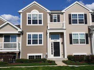 1693 Sandcastle Ln, Hampshire, IL 60140