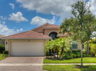 15915 Golden Lakes Dr, Wimauma, FL 33598