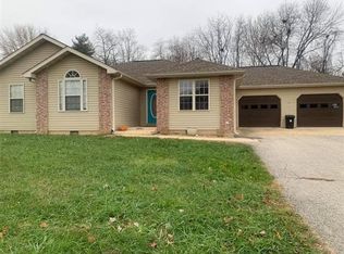 706 Kaitlin Dr, Mountain View, MO 65548