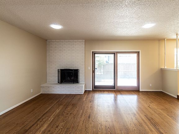 3rd image of 6438 Oakcreek Way
