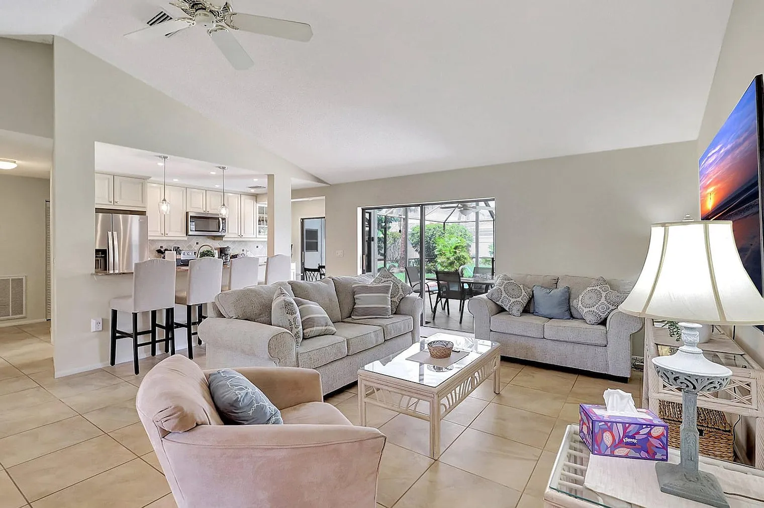 3 bed, 2.0 bath, 1496 sqft, $4,770 — Photo 1