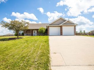 502 Trotter Ln, Ashland, MO 65010