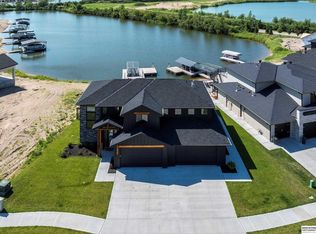 28504 Laurel Circle Valley NE, Valley, NE 68064