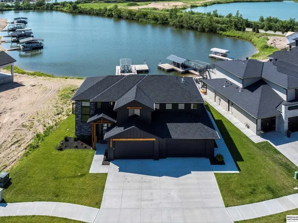 28504 Laurel Circle Valley NE, Valley, NE 68064