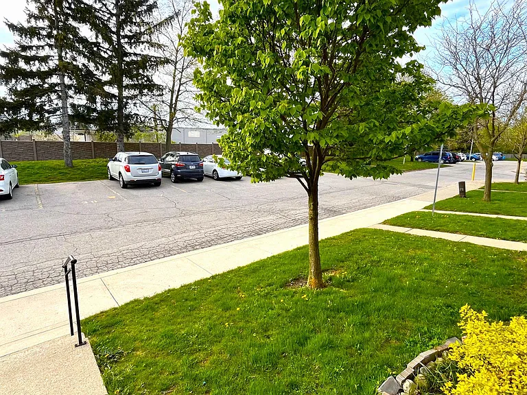 1600 Culver Dr #36 — Photo 2