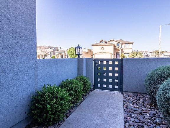 5th image of 12945 Hidden Grove Dr