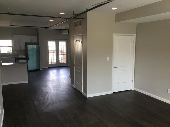 5th image of 6637 Clayton Ave Floor 1