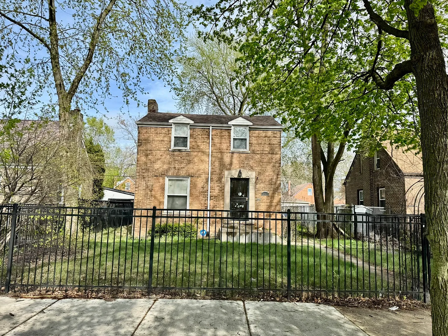 10035 S Yates Blvd photo 1