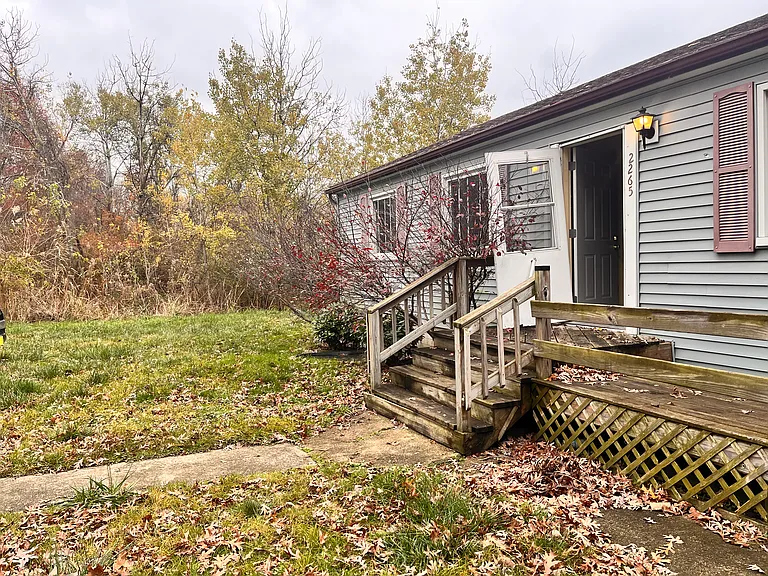 2265 Newton St — Photo 2