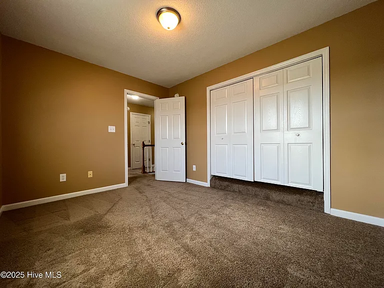 304 Mann St — Photo 15