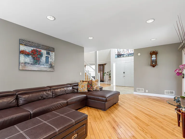 155 Chapel Oaks Dr — Photo 10