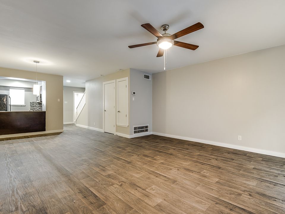 1st image of 739 Byrnes Dr APT 10
