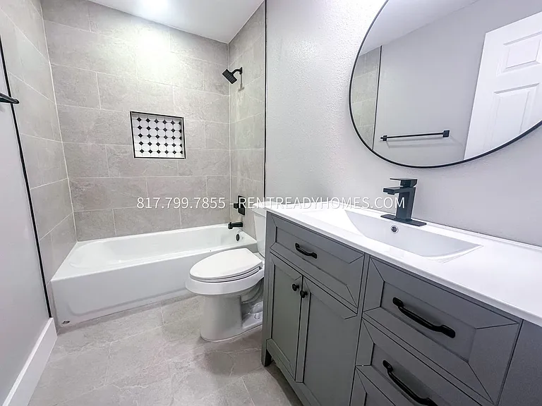 2248 Marlo St — Photo 8