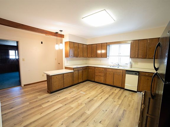 4th image of 515 Lincoln Ave