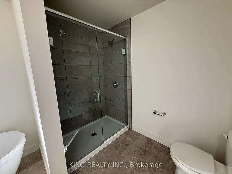 1612 Capri Cres #UPPER — Photo 21