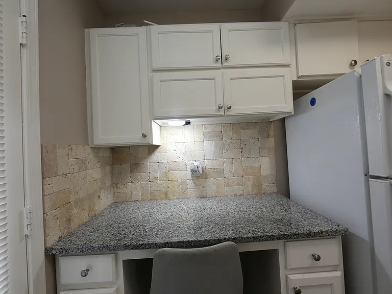 7727 Meadow Park Dr #111 — Photo 26