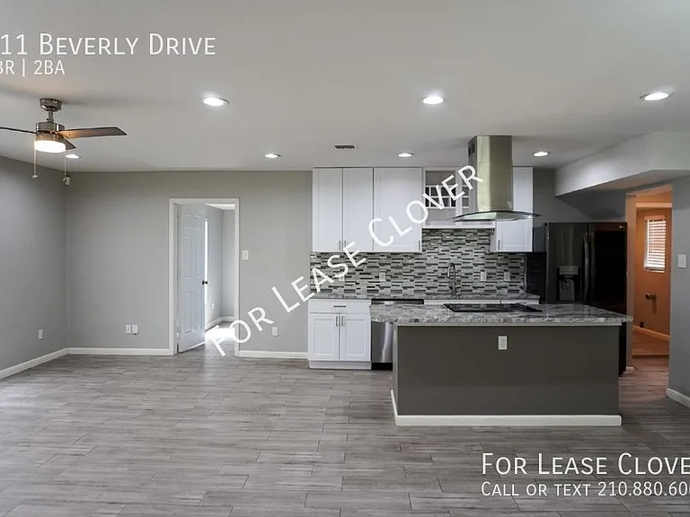 211 Beverly Dr — Photo 4