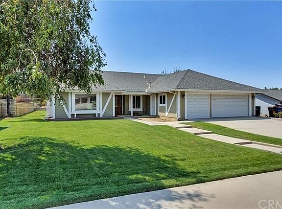 3rd image of 11562 Cedar Way