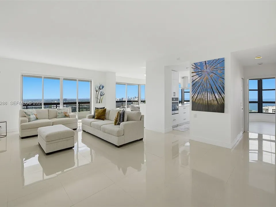 3500 Mystic Pointe Dr #Penthouse 5