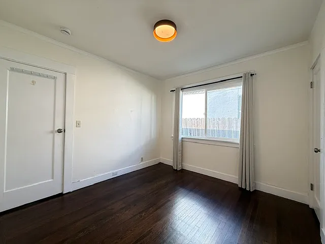 577 Durant Ave — Photo 21
