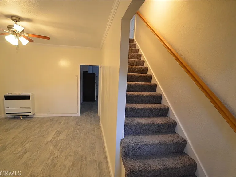 1025 Gladys Ave — Photo 21