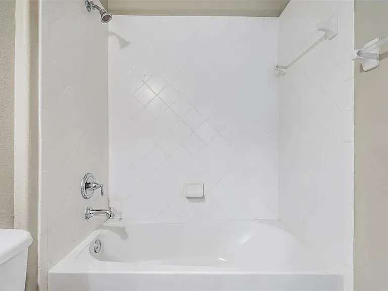 7207 Nightshade Dr — Photo 28