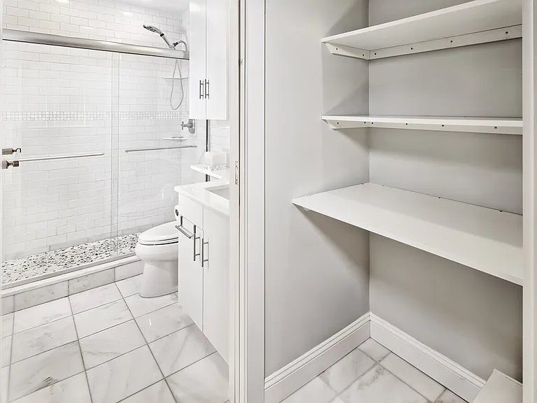 522 Gregory Ave #B410 — Photo 9