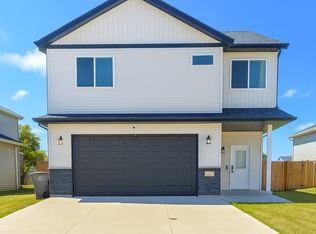 3024 33rd Ave S, Moorhead, MN 56560