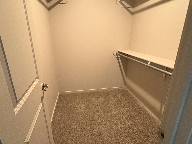 3073 Gladstone St #1 — Photo 15
