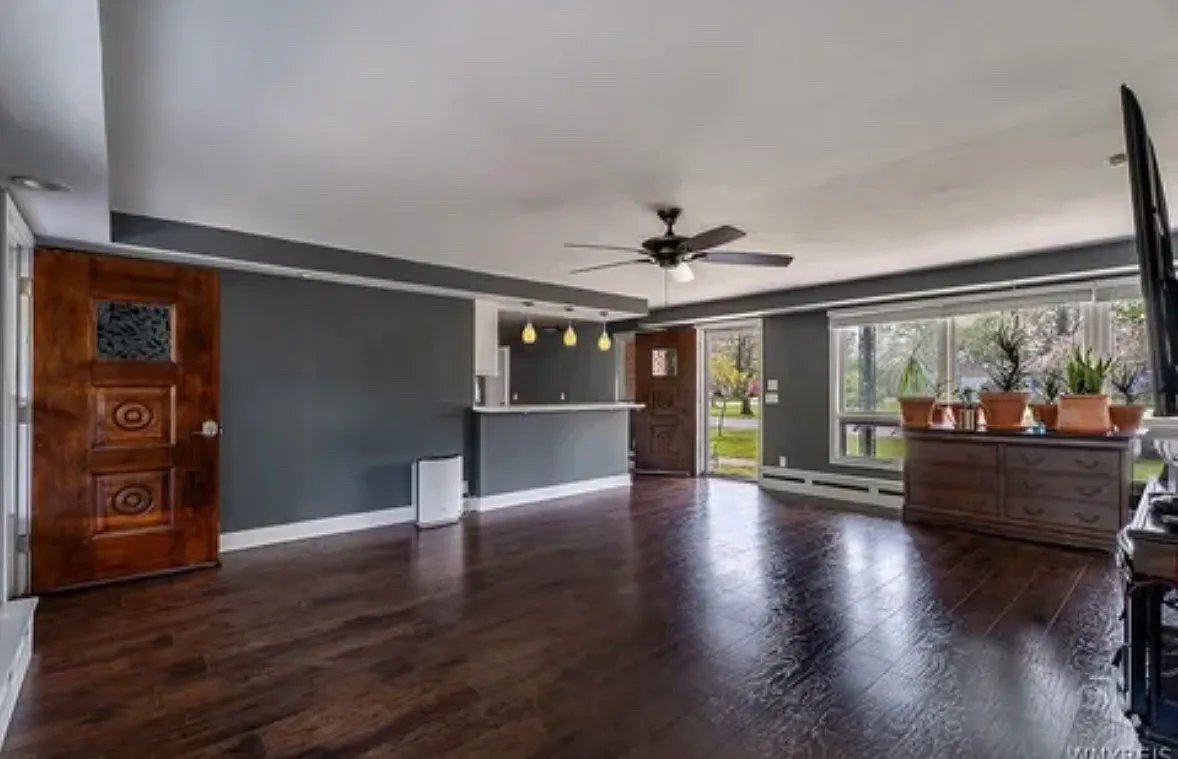 858 Wehrle Dr — Photo 4