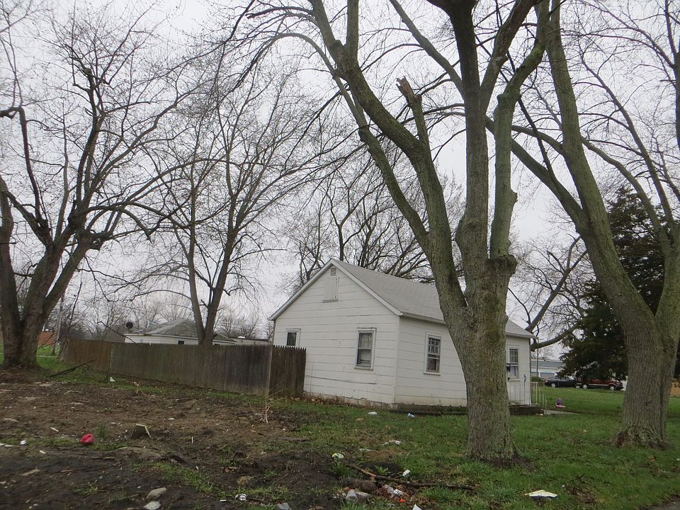 2nd image of 677 S Gordon Ave