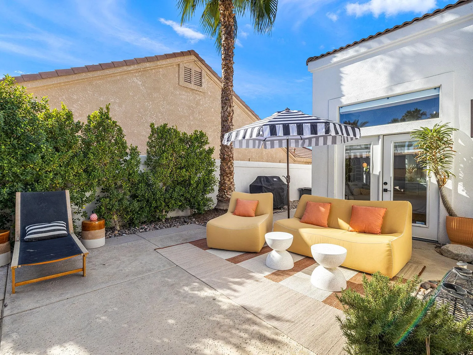 45420 Desert Fox Dr — Photo 3