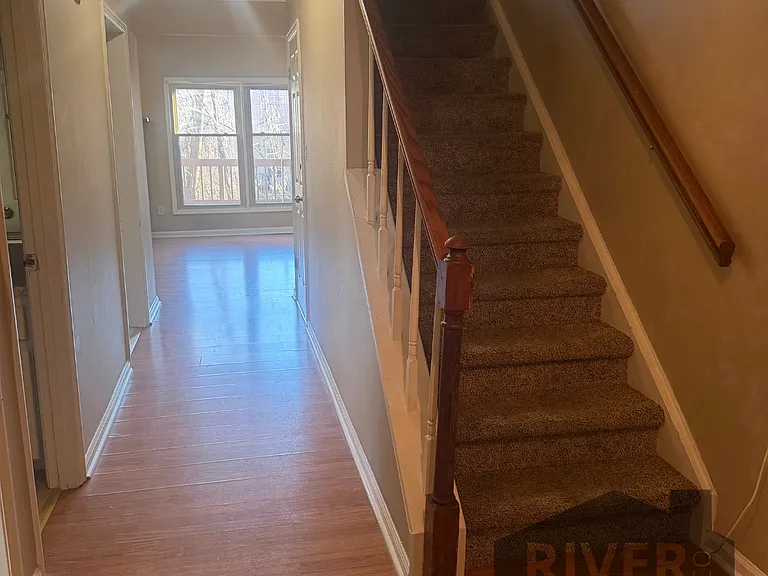 212 Woodcastle Dr — Photo 14