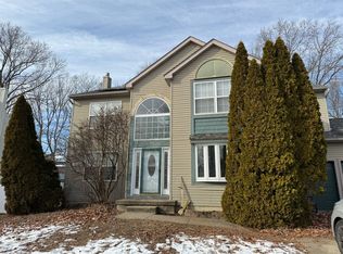 88 Vance Ave, Sicklerville, NJ 08081