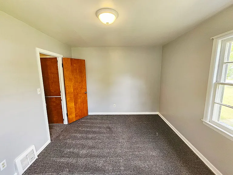 2942 Atwood Ter — Photo 15