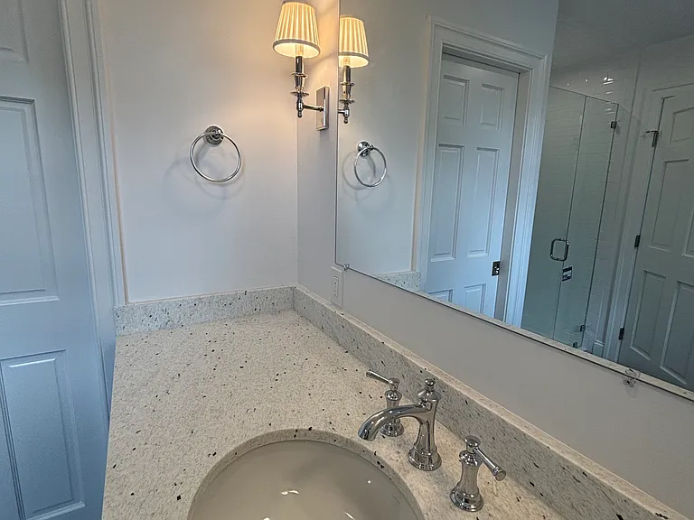 24 S Warren Ave #B — Photo 14