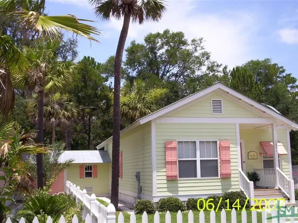 105 S Campbell Ave, Tybee Island, GA 31328