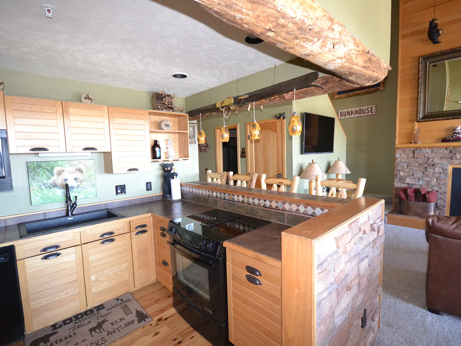 3 bed, 1183 sqft, $4,500 — Photo 3