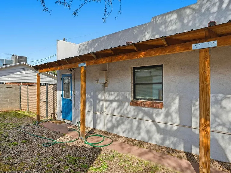 121 W Birdman Dr #A — Photo 8
